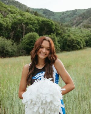 Peyton Evans Instagram - Freshman year cheer pictures 💙
