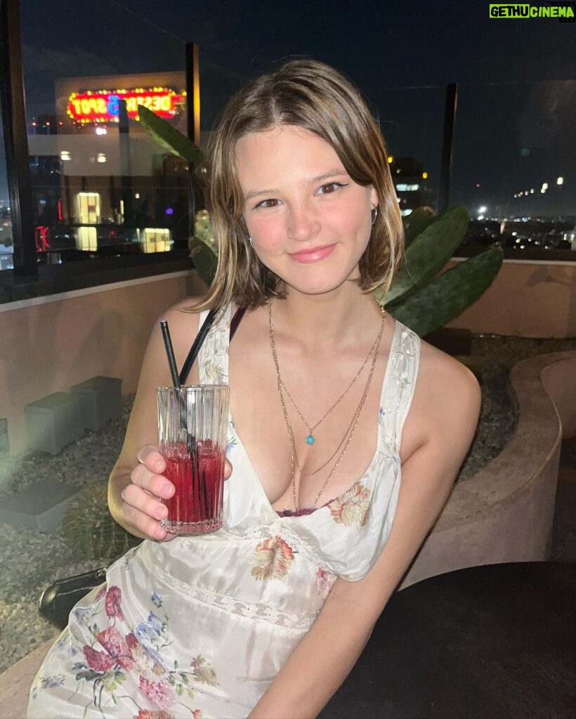 Peyton Kennedy Instagram - feeling fancy at the premiere of Look Both Ways, now playing on Netflix 🎟 #lookbothwaysnetflix