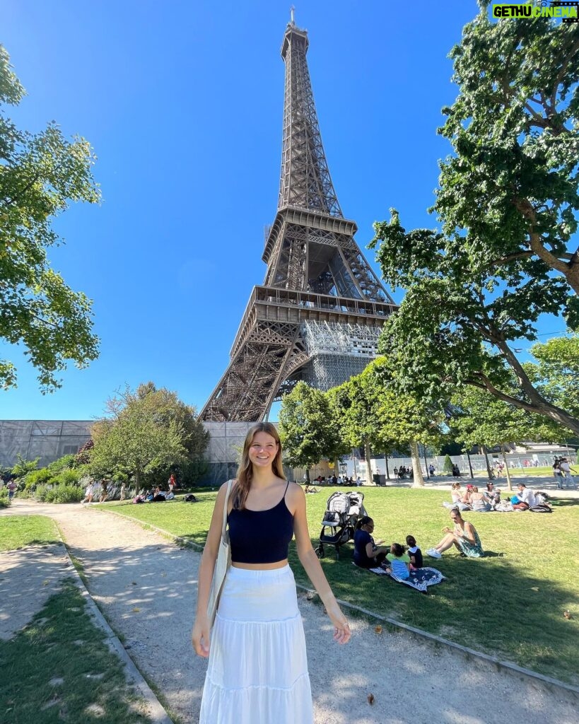 Peyton Kennedy Instagram - 🇫🇷