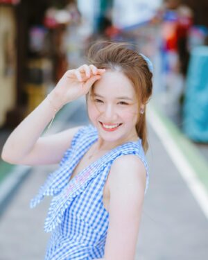 Phatchatorn Thanawat Instagram - 🌤️Keep a  smile on your face.

🎀 : @flat2112