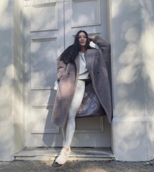 Phyllis Quek Instagram - Hello winter 🍁#ootd #coldday #igsg