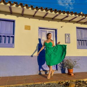 Pía Sanz Instagram - Colombia me llenó de amor y color 🫶🏼
#ViajaconPia 👩🏻‍🌾🍃🤍