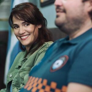 Pilar Gamboa Instagram - En unas horas se estrena DIVISION PALERMO en Netflix. Es una serie toda entera de @santikorovsky el tipo más neurótico y tierno del universo con un humor de otra galaxia. 
Además con un elenco con el que lloramos de risa y no estoy exagerando. Yo esta serie la llevo en el corazón para siempre.
VEANLA porque no hay mucha cosa que se le parezca, es bastante única y eso siempre es para festejar. 

Además @florenciapercia e @ismestre que escribieron con Santi, entre otros guionistas,y que los quiero tanto. 

@daniel_hendler_ @valeria_licciardi_fan @ilgocie @renato_consa @soyhernancuevas @jayjaynugnes @charonlopez @martingarabal @marcelosubiottook @agustinrittano @negroprina @valerialois @spregelburd @crulecia @iairsaid @alansabbagh @bellosoactor @izcovichgabriela @fabianarenillas @dani.koro 

@chenetflix 
@kramersigmanfilms
