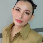 Pimonwan Hoonthongkam Instagram - สวยโฮ่งงงง ต้องยอมคุณเค้า แต่งหน้า ทำผม ถ่ายรูปแล้วส่งมาให้ลงด้วย @building88 💄 @jiwxhair_ 💇🏻‍♀️