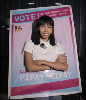 Pipay Kipay Instagram - “Sa Gobyernong tapat, May libreng kagat!!!”

This year’s #SparkleSpell2023 entry of mine’s inspired by upcoming SK Election dahil trip ko lang at kulang sa budget. 

Thanks @_arviesantos  sa madaliang pag edit sa Canva dahil last minute na ang idea hahahahaha