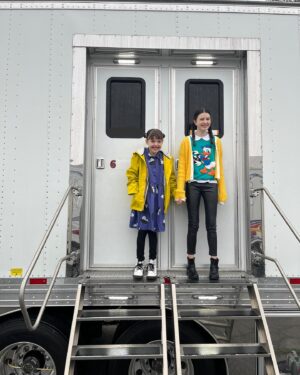 Piper Rubio Instagram - That’s a wrap on a very special show❤️ I had so much fun filming these past couple of months and I’m so grateful I got to be a part of it🥹 missing my Cocobean already @cocodayofficial 🍰❤️ 
Thank you so much to my team for this amazing opportunity @coasttocoasttalent @robinweinsteinloehr and coach @bretloehrstudios couldn’t have done it without you all!💗