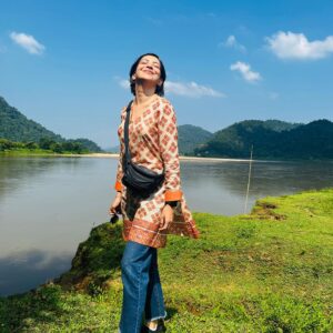 Plabita Borthakur Instagram - 🌞🌻🌱
.
.
.
.
.
.
.
.
.
#Assam #Beauty #Nature #BeautifulAssam #Travel #ShootLife #Poser #PlabitaBorthakur