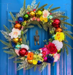 Poh Ling Yeow Instagram - Merry Christmas everyone. My family celebrated last night so today is a quiet one for contemplation. I’ll be going to visit mum’s grave & attempt making a Chocolate Cinnamon Babka for the first time. I’m missing Mum, Rhino and Cal Wilson who made me this fantastic wreath 2 years ago. I love that I get to remember her so vividly through the holidays 😌. Stay safe and make sure you let those you care about know u love them today ♥️🌈