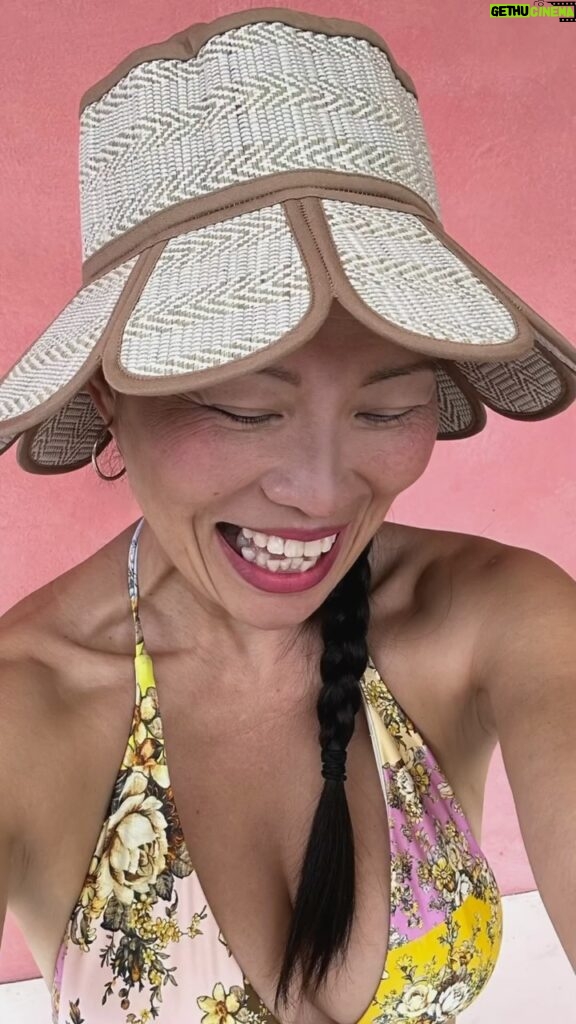 Poh Ling Yeow Instagram - The number of hats I’ve squashed and lost on Summer trips but whatdya know……a hat you can fold into a bundle the size of your hand. Genius @lornamurray_ ♥️ 👒 Cappuccina Manhattan Hat 👙 @alemais.official from a couple seasons ago ☹️ #ad #collab