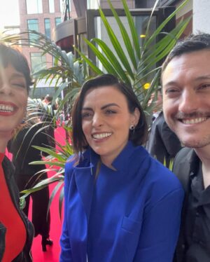 Pollyanna McIntosh Instagram - Thank you @iftaacademy for a fabulous evening celebrating Irish talent and beyond. So great to see so many friends! Thanks to @higginsheatherpr for everything. ✌️