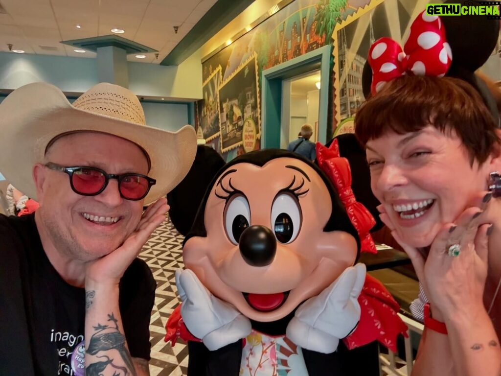 Pollyanna McIntosh Instagram - Bunch of dickery at Disney World. Honestly, it was delightful. This is my husband with me and I’m awfy happy to be loved and seen, supported and entertained by such a good good man. You never know when you’re going to find the one to share it with. He and I were apart for 8 years doing our own thing and staying friends. I was single and prepared to be so for a while when we reconnected. You never know. Love to all y’all out there. ❤️✌️🤘🎡