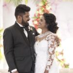 Pooja Kannan Instagram - That was one happy Reunion! ❤️ Wishing one of the most coolest professors @sam_david_07 and @prarthna_balamurugan a very happy married life ❤️