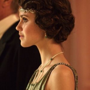 Poppy Drayton Instagram - The updo of all updos.