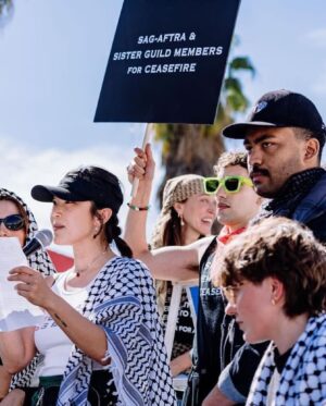 Poppy Liu Instagram - i love unions and i love palestine and i love organizing with my fellow union workers to urge our guild leadership to demand an immediate and permanent ceasefire in gaza 🍉🍉🍉

“Until our Guild leadership is ready to do so, we will continue to call out our industry’s blindspots—rooted in American exceptionalism, racism, xenophobia, and war-industry propaganda. A better storytelling business is possible, and we can build it anew together.”

@sagaftramembersforceasefire @filmworks4pal @jvp.la