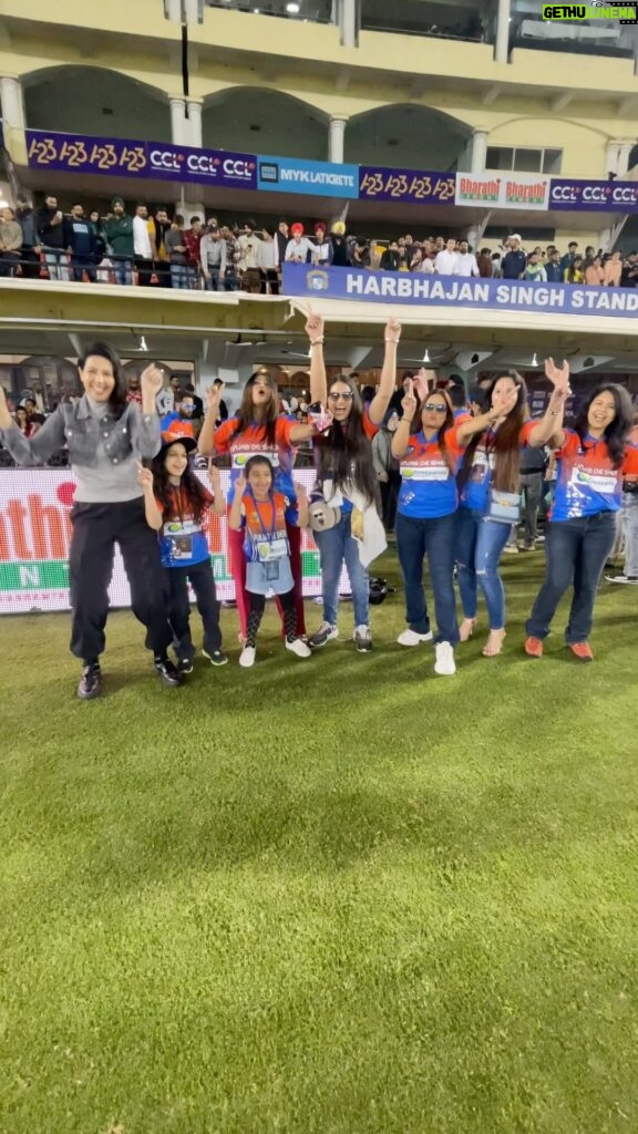 Poppy Jabbal Instagram - Punjab-di-sherniyan are dancing and breaking a leg with @poppyjabbal! Their energy on the field is contagious, keeping the crowd on their toes and the opponents on edge. Stay tuned! . #CCL2024 from February 23rd - March 17th and will be Live on JioCinema and Sony Ten 5. #A23 #Parle2020 #CCLSeason10 #DanubeCCLUAE #Chalosaathkhelein #CCLonJioCinema #CelebrityCricketLeague #JioCinema @a23rummy @parle2020cookies @bharathicementofficial @officialjiocinema @sonysportsnetwork