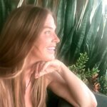 Poppy Montgomery Instagram - A disorganized assortment of things… 🌵 ⛽⌚️ 💅