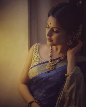 Pori Moni Instagram - #Porimoni