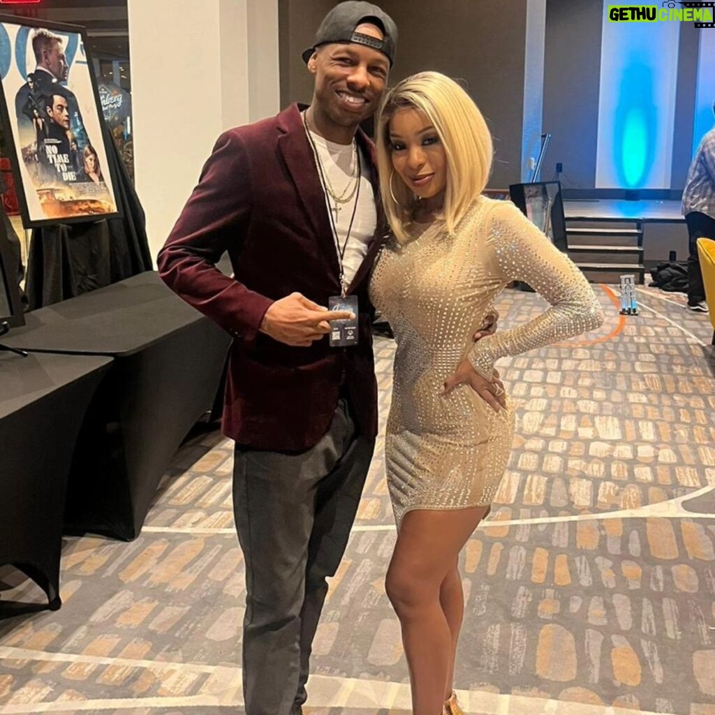 Porscha Coleman Instagram - Super Bowl Weekend in Las Vegas at @leighsteinberg's 37th Annual Superbowl Party 🏈 Swipe left! 💋 #fb #ig #facebook #fyp #foryou #foryoupage #foryourpage #photo #explore #explorepage #photos #porschacoleman #viral #fypage #explorer #images #photography #repost #share #photooftheday #events #lasvegas #leighsteinberg #vegas #instagood #Instagram #redcarpet #igdaily