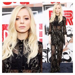 Portia Doubleday Instagram - Loved this look thanx too hair @nikoweddle style @mrmontyjackson makeup @takaokada #foryourconsideration Emmy event.