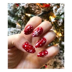 Portia Doubleday Instagram - 💅☃️❄️ #christmasnails 🎄