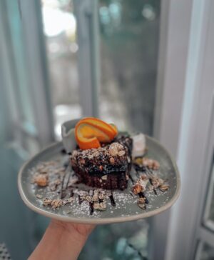 Pradaini Surva Instagram - vegan resort 
in the heart of 📍 Chiang mai @awaychiangmai 
-
🍀 the vintage Summer aesthetics
🍀 the varieties of vegan food
🍀 the delicious desert buffet
🍀 sound healing session
🍀 the cozy suite
🍀 the amazing service
🍀 close to night market and temples 
🍀 in the heart of the city

-
There are so many more reasons why
This is a beautiful resort to stay in🤍
There are so many more reasons why this is such a brilliant stay 
right in the centre of the city.
-
Thank you @pickyourtrail 
For making this experience 
Truly truly amazing 

-
Hasslefree holidays , pickyourtrail , travel now , memories and all