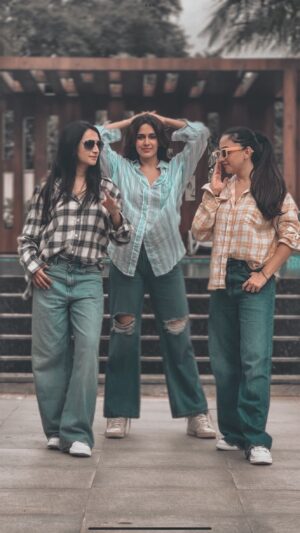 Pradaini Surva Instagram - I took some time to catch up 😏 
-
Just felt like posting a random piece of content 
Here it is 🌻
-
bloopers, journey, memories