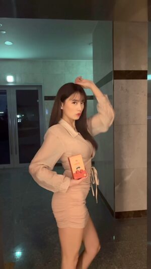 Praepetch Udomsartporn Instagram - 작심랩콤부차(zaksimlabkombucha) มาป้ายยาของดีในเกาหลี zaksimlab ไอเท็มเครื่องดื่มคอมบูชะเกาหลี รสชาติผลไม้ที่อร่อยซ่าสดชื่นแบบไม่กลัวอ้วนอีกต่อไป ไม่มีน้ำตาล แคลอรี่ต่ำ ทดแทนการดื่มน้ำหวานน้ำอัดลม ดีต่อสุขภาพขนาดนี้ไม่ลองไม่ได้แล้ว
작심랩콤부차 지금 한국에서 최고의 콤부차라면서요? 다양한 과일맛도 있고 당도도 낮고 다이어트하는 사람한테 좋은 콤부차래요! 탄산도 들어가면서 맛있게 먹을 수 있는데 건강에도 좋고 맛은 설명할 필요없이.. 이거 이거 안 드셔 보시면 안 되지 않나요?

คูปองส่วนลดพิเศษ 10% แค่กรอก “PEACHPRAE” ตามไปซื้อได้ที่ลิ้งค์หน้าโปรไฟล์
https://pixeleb.com/baboprae
제 영상을 보고 구매하시는 분들께 할인코드 “PEACHPRAE“ 구매 링크는 제 프로필에 있습니다!
https://pixeleb.com/baboprae

#คอมบูชะ #kombucha #zaksimlab #zaksimlabkombucha #작심랩콤부차 #작심랩 #콤부차 #콤부차추천