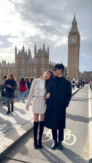 Praepetch Udomsartporn Instagram - 📍England

#영국 #영국여행 #커플여행 #커플일상 #커플영상 #커플챌린지 #couplevideos #couplememes #couplechallenge