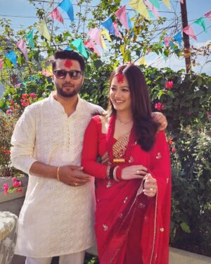 Prakriti Shrestha Instagram - #bestdashainever #latepost
The feeling of being with my family is surreal. It’s the best feeling to know how much I m loved and blessed to be surrounded by those who want nothing but the best for me. Thank you, my family for all the love and keeping me grounded. I love you all 💕💕