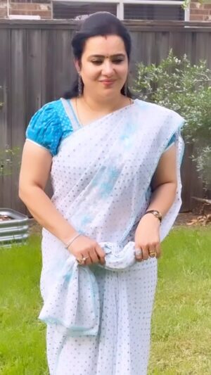 Pranathy Sadhanala Instagram - శుభోదయం నేస్తాలు 🩵🤍 
#goodmorning 
#godblessyouall 
#poddunneputtindichandamama 
#reelitfeelit 
#favsong 
#explorepage 
#pranathymanasupalike