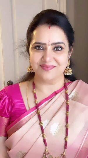Pranathy Sadhanala Instagram - శుభోదయం నేస్తాలు 🩷 మీ ప్రేమాభిమానాలకు ధన్యవాదాలు🫶🏻🙏 #goodmorning #godblessyouall #thankyouallforyourloveandsupport #reelitfeelit #explorepage✨ #pranathymanasupalike