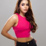 Pratiksha Rai Instagram - “When the world glistens, so do I.” Photographer- our new favourite @chetanpsanap 🌹 Mua- one and only @makeover_rituu ❤️ Hair by - my favourite @sunitahairstylist ❤️