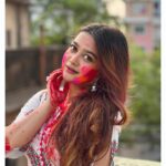 Pratyusha Paul Instagram - मोहे रंग लगा दे रे ♥️✨ PS-Sorry for spamming guys I just can’t get over these pictures 🤌🏻🙈 I promise this is the last post from that day, please bear with me. Thank you 🙏🏻 byeee 😘