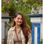 Pratyusha Paul Instagram - 𝘧𝘰𝘳 𝘵𝘩𝘦 𝘭𝘰𝘯𝘨𝘦𝘴𝘵 𝘵𝘪𝘮𝘦, 𝘪𝘵 𝘧𝘦𝘦𝘭𝘴 𝘭𝘪𝘬𝘦 𝘐 𝘩𝘢𝘷𝘦 𝘣𝘦𝘦𝘯 𝘵𝘳𝘺𝘪𝘯𝘨 𝘵𝘰 𝘮𝘢𝘬𝘦 𝘴𝘦𝘯𝘴𝘦 𝘰𝘧 𝘭𝘪𝘧𝘦 𝘣𝘶𝘵 𝘯𝘰𝘸 𝘐 𝘴𝘦𝘦 𝘵𝘩𝘦𝘳𝘦 𝘪𝘴 𝘯𝘰 𝘴𝘦𝘯𝘴𝘦 𝘵𝘰 𝘣𝘦 𝘮𝘢𝘥𝘦, 𝘰𝘯𝘭𝘺 𝘭𝘪𝘧𝘦 𝘵𝘰 𝘣𝘦 𝘭𝘪𝘷𝘦𝘥. 𝘵𝘩𝘦𝘳𝘦 𝘪𝘴 𝘯𝘰 𝘴𝘦𝘵 𝘱𝘶𝘳𝘱𝘰𝘴𝘦 𝘵𝘰 𝘧𝘶𝘭𝘧𝘪𝘭𝘭, 𝘵𝘩𝘦𝘳𝘦 𝘢𝘳𝘦 𝘯𝘰 𝘤𝘩𝘦𝘤𝘬𝘭𝘪𝘴𝘵𝘴 𝘵𝘰 𝘤𝘰𝘮𝘱𝘭𝘦𝘵𝘦, 𝘫𝘶𝘴𝘵 𝘢𝘯 𝘦𝘱𝘩𝘦𝘮𝘦𝘳𝘢𝘭 𝘮𝘰𝘮𝘦𝘯𝘵 𝘵𝘰 𝘣𝘳𝘦𝘢𝘵𝘩𝘦, 𝘵𝘰 𝘭𝘰𝘷𝘦, 𝘵𝘰 𝘣𝘦 𝘬𝘪𝘯𝘥, 𝘵𝘰 𝘧𝘦𝘦𝘭. 𝘭𝘪𝘧𝘦 𝘪𝘴 𝘪𝘯 𝘢𝘭𝘭 𝘵𝘩𝘦 𝘴𝘪𝘮𝘱𝘭𝘦, 𝘭𝘪𝘵𝘵𝘭𝘦 𝘵𝘩𝘪𝘯𝘨𝘴 𝘵𝘩𝘢𝘵 𝘸𝘦 𝘴𝘰 𝘰𝘧𝘵𝘦𝘯 𝘰𝘷𝘦𝘳𝘭𝘰𝘰𝘬. 𝘶𝘯𝘤𝘰𝘮𝘱𝘭𝘪𝘤𝘢𝘵𝘦 𝘺𝘰𝘶𝘳 𝘩𝘦𝘢𝘳𝘵. 𝘣𝘦 𝘩𝘦𝘳𝘦, 𝘣𝘦 𝘱𝘳𝘦𝘴𝘦𝘯𝘵, 𝘦𝘮𝘣𝘳𝘢𝘤𝘦 𝘺𝘰𝘶𝘳 𝘰𝘸𝘯 𝘫𝘰𝘶𝘳𝘯𝘦𝘺. 𝘵𝘩𝘦𝘳𝘦 𝘪𝘴 𝘴𝘰 𝘮𝘶𝘤𝘩 𝘣𝘦𝘢𝘶𝘵𝘺 𝘢𝘯𝘥 𝘸𝘰𝘯𝘥𝘦𝘳 𝘵𝘰 𝘣𝘦 𝘧𝘰𝘶𝘯𝘥 𝘳𝘪𝘨𝘩𝘵 𝘸𝘩𝘦𝘳𝘦 𝘺𝘰𝘶 𝘢𝘳𝘦..🌿🌷🤎🍃✨ . . . . . . . . . . . . . . . #love #nature #minimalism #minimalistic #simplelife #universe #purelove #instagood #instamood #foryou #explore #fashion #outfit #photodump