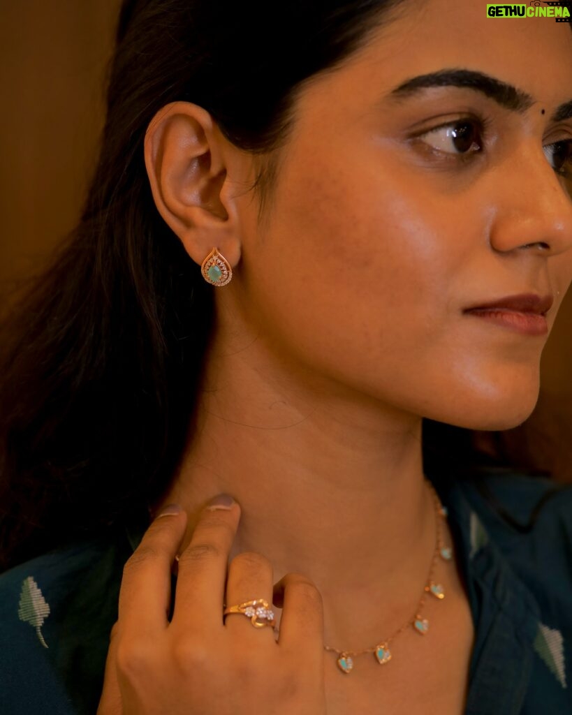 Preetha Instagram - Visited GRT Jewellers today, and I am smitten by their Rosette Collection by Oriana. This 18K rose gold, lightweight jewelry is more than just an accessory; it’s a celebration of elegance and sophistication. Elevate your style by checking out this breathtaking collection. Visit the store or browse online to find your perfect piece! #Oriana #OrianabyGRT #RosetteCollection