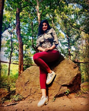 Preethi Kitchappan Instagram - I hope you feel beautiful and priceless today☀️

Happy Friday😅

#instagood #instagram #instadaily #inspiration #picoftheday #insta #trending #explore #explorepage #explorepage✨ #photo #photography #photooftheday #travelphotography #picnic #nature #priceless