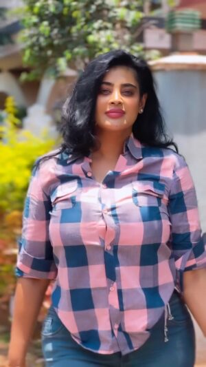 Preethi Kitchappan Instagram - #coorgdiaries happy weekend y’all…

#exploremore #explorepage #instagood #instagram #reels #reelsinstagram #reelitfeelit #reelkarofeelkaro #reel #reelindia #tamil #coorg #weather #instadaily #mood #instamood #insta #instafashion #prettinezz