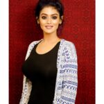 Preethi Kitchappan Instagram - Throw back to naive boot camp memories…..2017 My first portfolio snapped by photographer Rahul Dev… #model #modeling #fashionmodel #instagood #instadaily #instapic #instagram #photography #blessed #gratitude #photoshoot #photo