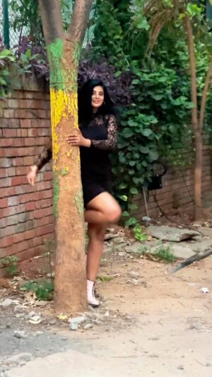 Preethi Kitchappan Instagram - For the music….

#illayaraja #instagram #instagood #instareels #musician #music #rajarajacholan #tamil #desi #blackgirlmagic #black #explore #explorepage #insta #instadaily #instalove #reelsinstagram #reels #reelitfeelit #reelkarofeelkaro #reelsvideo #trending #viralreels #viralvideos #ilayarajasongs🎧 #instatravel #instastyle