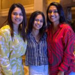 Preethiga Instagram - Fav peoples in a frame 🤎 I know I look funny in the pic but can’t resist myself from posting it . #preethiga #trendingpost #instagram