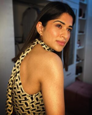 Preeti Singh Instagram - YOU & I (NO FILTER) ♥️
.
.
.
#fashiongram #explore