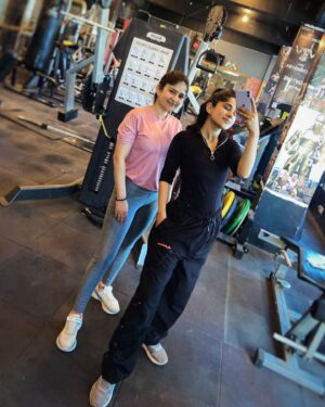 Preeti Singh Instagram - No caption needed 😎
.

#workoutsession #discipline #gymselfie #gympartner #explore #fyp #postworkout