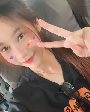 Preeyaphat Lawsuwansiri Instagram - Photo dump 🙇🏻‍♀️💖 #gmmtvouting2024