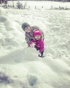 Presley Smith Instagram - ⛄️❄️💗
