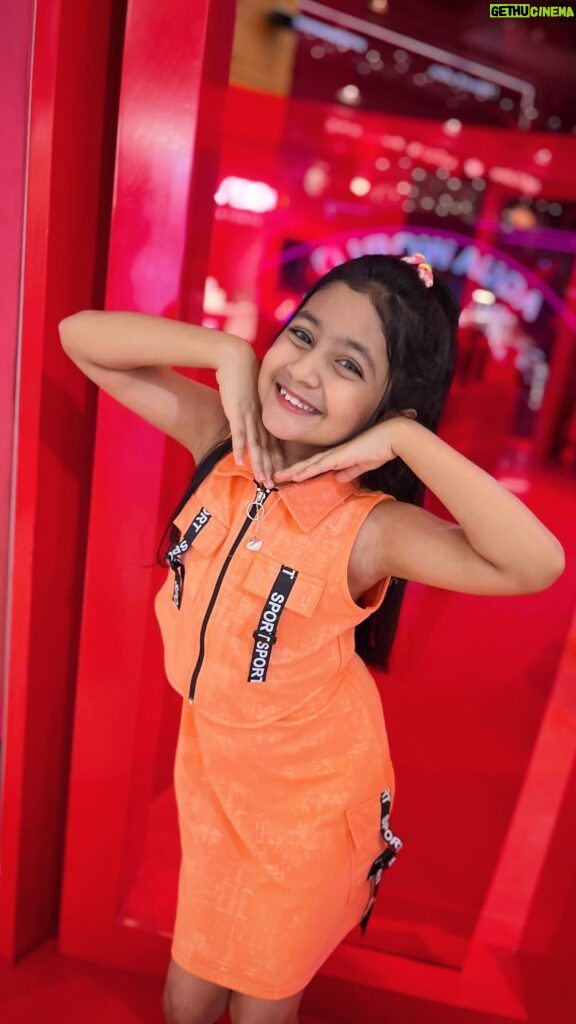 Princy Prajapati Instagram - Dance with me 🥰 Outfit: @taffykids_official #reels #anupamaa #trending #selflove #explore