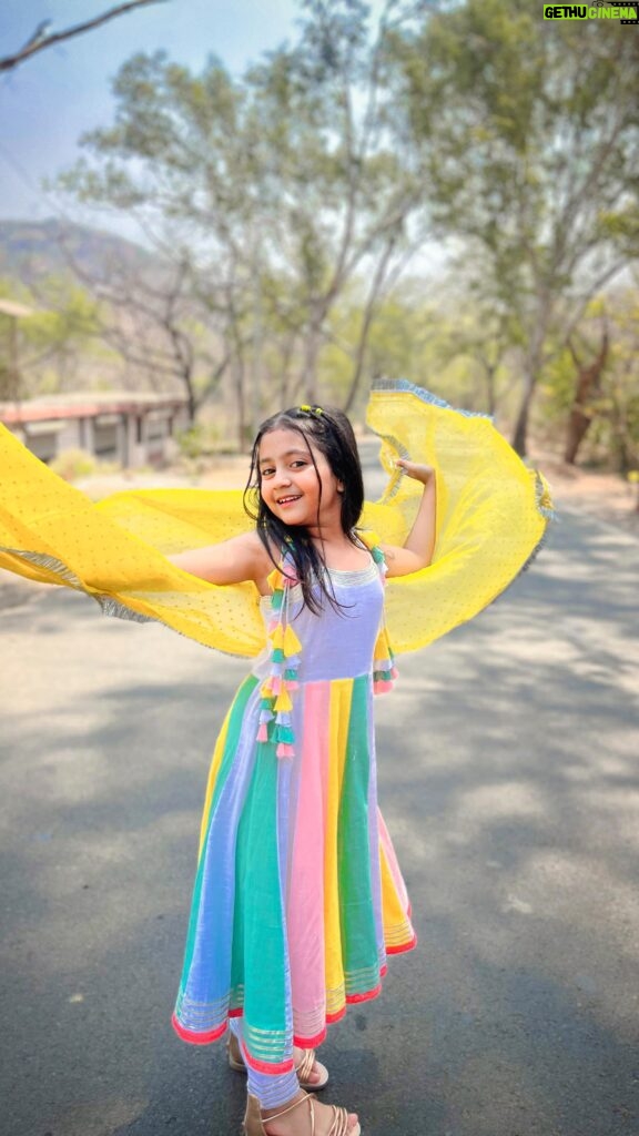 Princy Prajapati Instagram - Meri Taraf Se Aapko Happy Holi🥰 #reels #explore #holi #celibration #trending