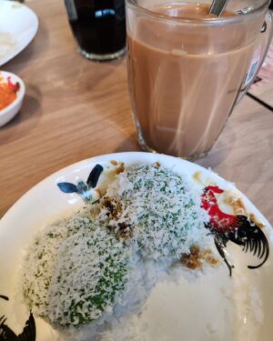 Priscelia Chan Instagram - Authentic Hainanese food that warms my soul 😍❤️ @chuan_jibakerysg

#ATmyhubbybuddybaby