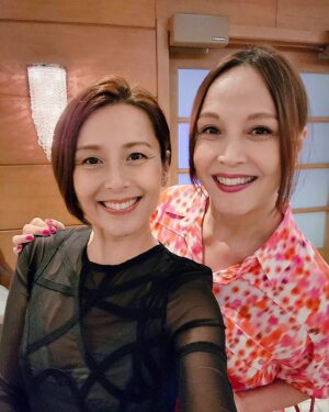 Priscelia Chan Instagram - It was a lovely wedding last night. Heartfelt moments filled with so much gratitude and love for their parents and loved ones..
The creativity in the videos were superb too laaaa..so apt of @joelchoozw style 😆👏👏👏🤣😎
Congratulations Mr and Mrs Joel Choo！ Forever love and bliss ♥️
恭喜厚仁大哥家有喜事😊🎉🌻