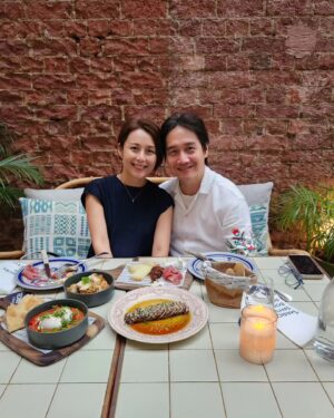 Priscelia Chan Instagram - Thank you for all the lovely birthday messages and 💛 My heart is full with your ♥️😍。Thankful for the angels I met today too 😇
Sharing God's blessings with all of you too 😊🌻✨️