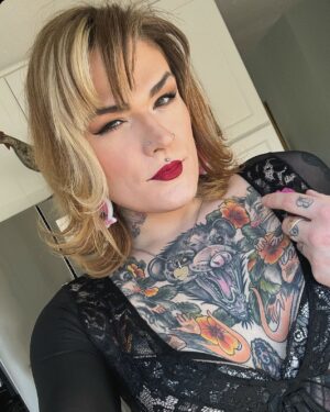 Priscilla Chambers Instagram - SHOW DIRECTORS and my trailer babies! Hiiiiiii! Y’all been missing some Priscilla? I have been so busy working on my tattoo career ( @kategravestattoo ) that I had to put drag on the back burner for a bit. But! I’m finally ready to step back into the scene! 

Want to see me in a city/country near you?? Tag/message your bars and show directors please! I would also like to guest spot in these places so you can see me perform AND get a tattoo from me!! 

I currently have the biggest itch to visit AUSTRALIA! Do I know anyone that can help bring me there!? Lemme shake these little Dragula tittie$ for ya!!

Booking info in my bio! I hope to see all of your perty faces this year 🥰
